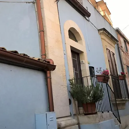Dimora Del Pero Hébergement de vacances Palazzolo Acreide